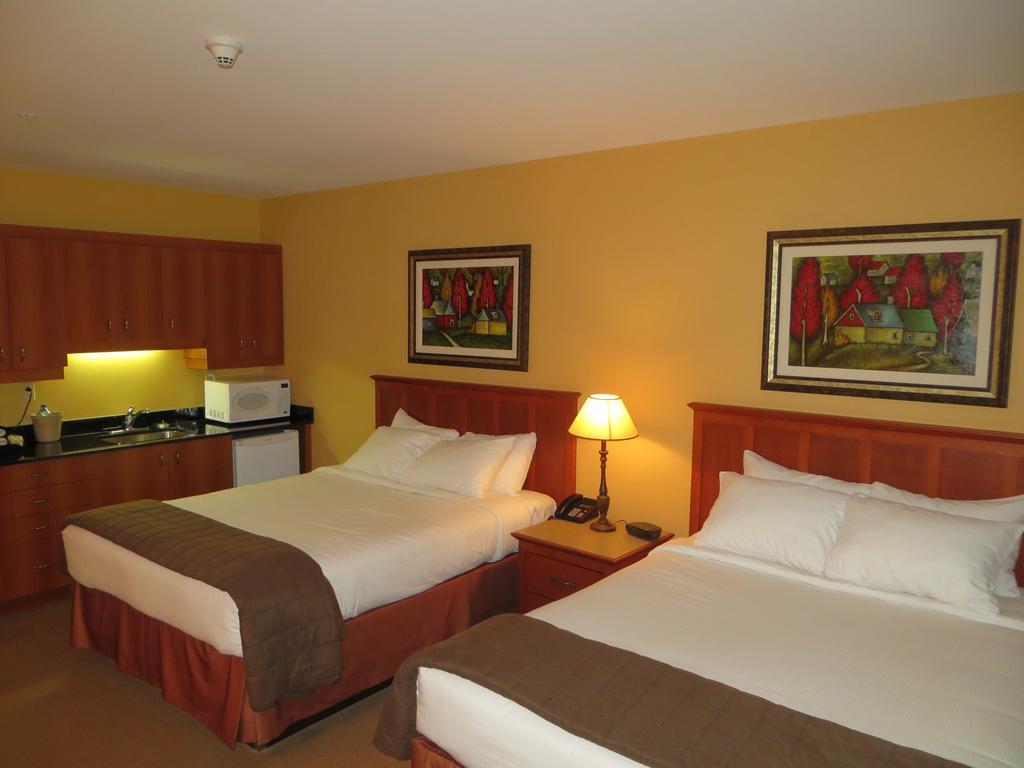 Hotel St-Bernard Saint-Bernard-de-Lacolle Rom bilde