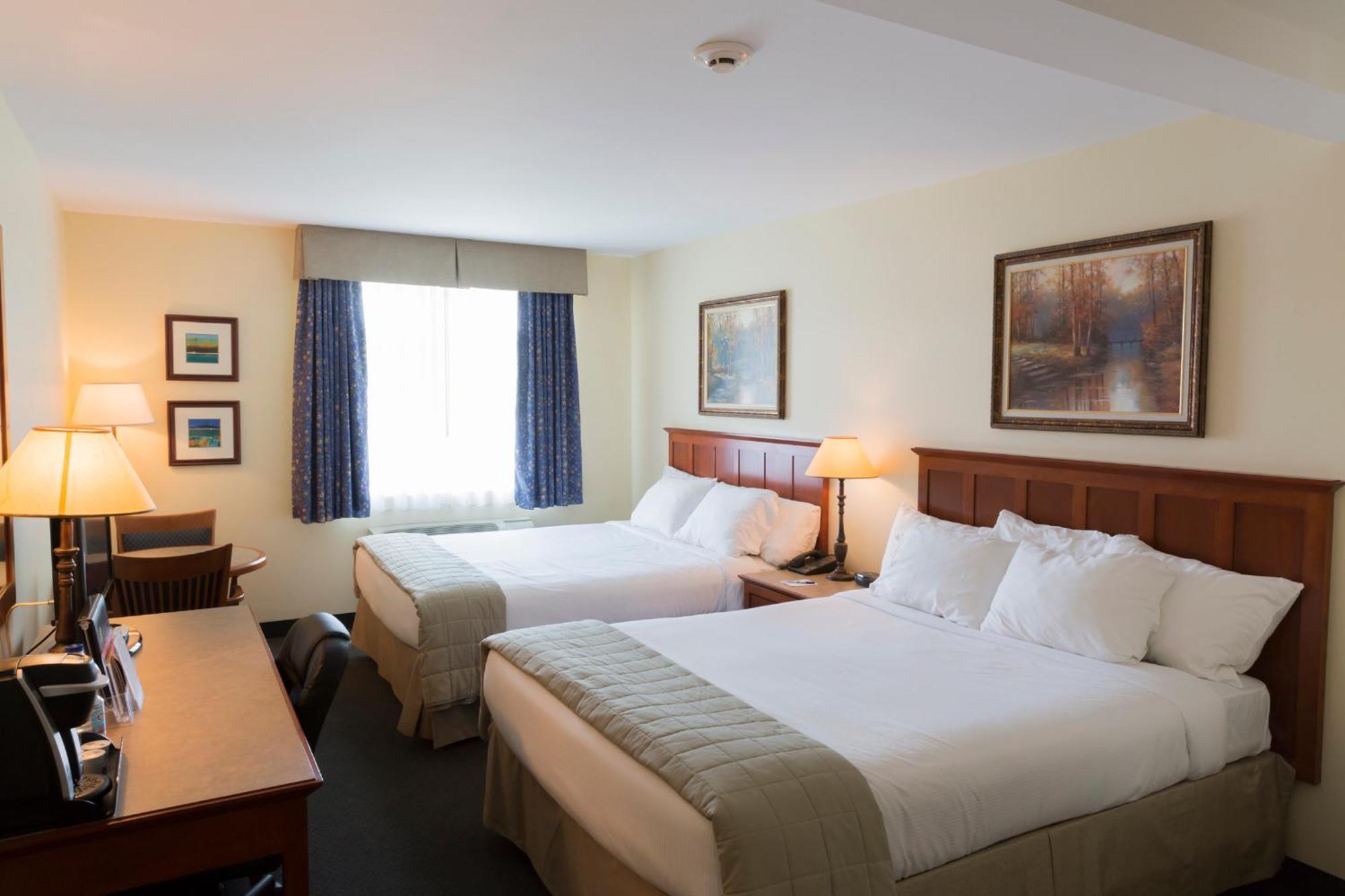 Hotel St-Bernard Saint-Bernard-de-Lacolle Eksteriør bilde